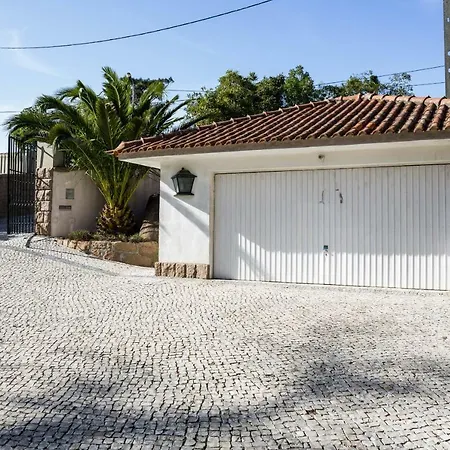 Entre Rochas Pool House By The Getaway Collection