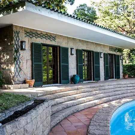 Entre Rochas Pool House By The Getaway Collection *
