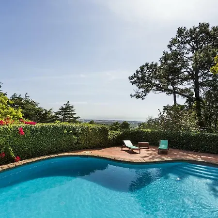 Villa Entre Rochas Pool House By The Getaway Collection *